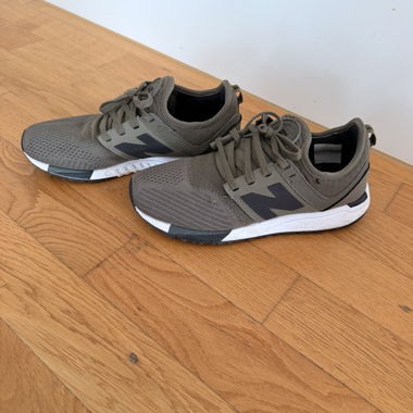 New Balance Sneakers