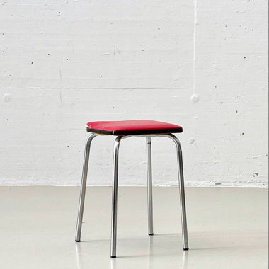 Schlichter Kelko Vintage Hocker in Rot 