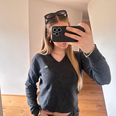 Maglione Lacoste scollo a V grigio