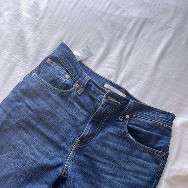 Mid-waist straight jeans