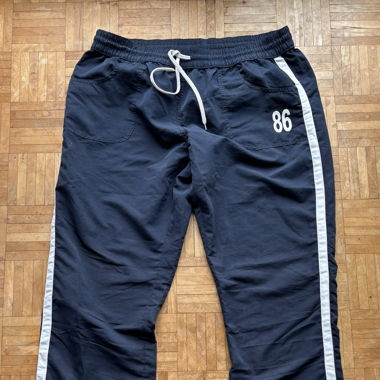 TRACKPANTS
