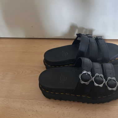 Doc martens slides