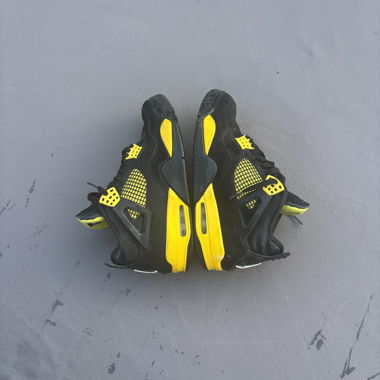 Air Jordan 4 black/yellow