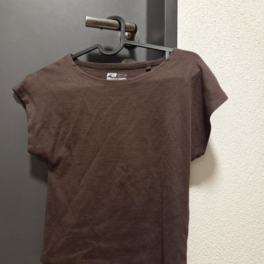 T-shirt court marron