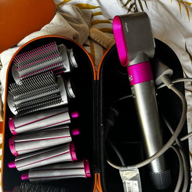 Dyson airwrap