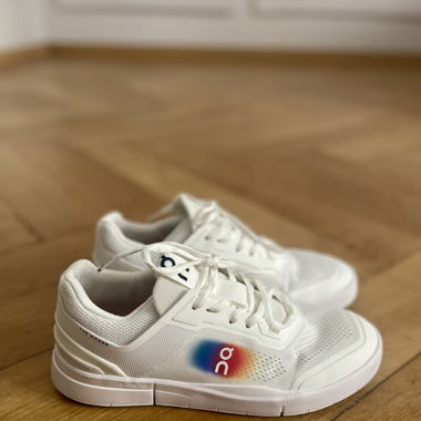 On THE ROGER Spin Swiss Olympic Sneaker