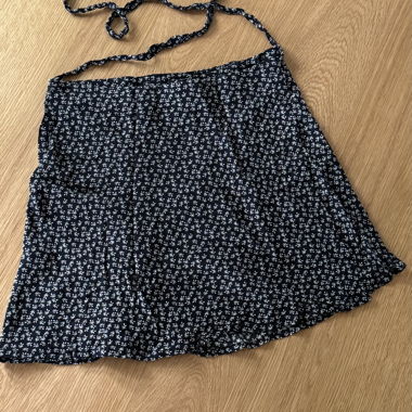 Jupe portefeuille fleurie bleue