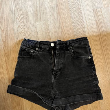 Schwarze kurze Jenasshort