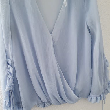 Blouse bleu clair