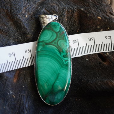 Pendentif en malachite serti