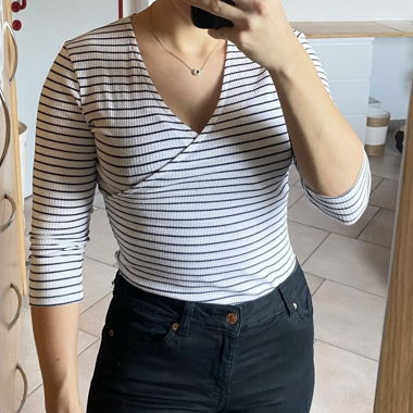 Pull rayé