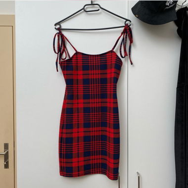 Robe à bretelles à carreaux