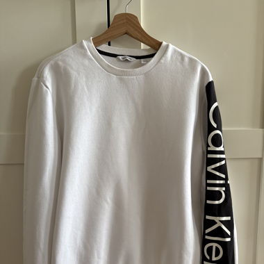 Pull Calvin Klein