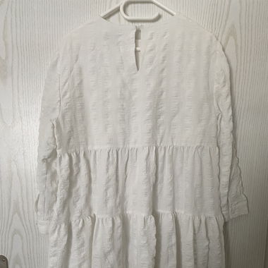 weisses Kleid