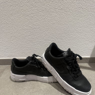 Nike Air Force Pixel