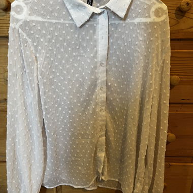 Weisse transparente Bluse