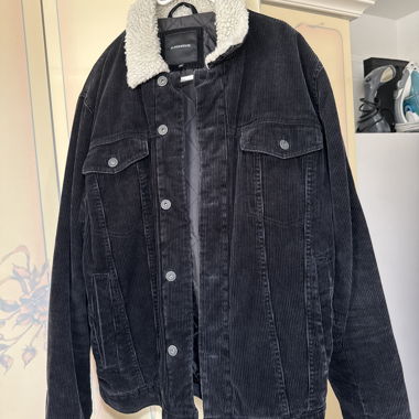 Cordjacke mit Teddykragen