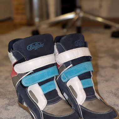 High shoe bufallo