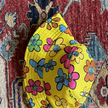 Colorful bucket hat 