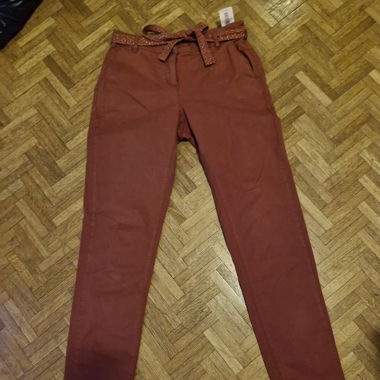 2 pantalons en coton coupe droite