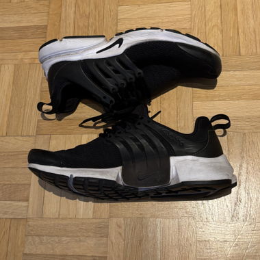 Nike Damen Turnschuh