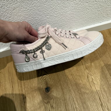 Scarpe Guess taglia 39