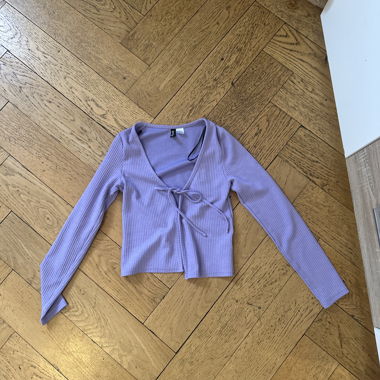 H&M Divided Crop-top