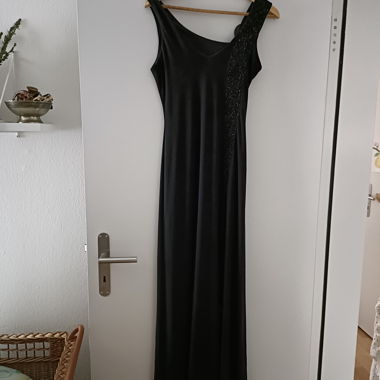 Cocktail Dress with Glitter Appliqués