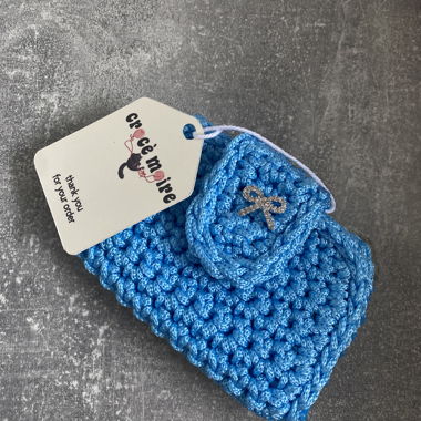 cardholder 