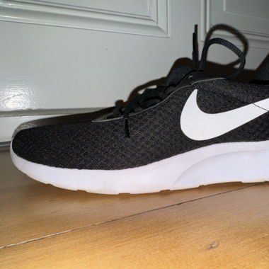 Nike Revolution 7