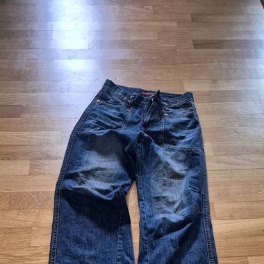 Bootcut jeans