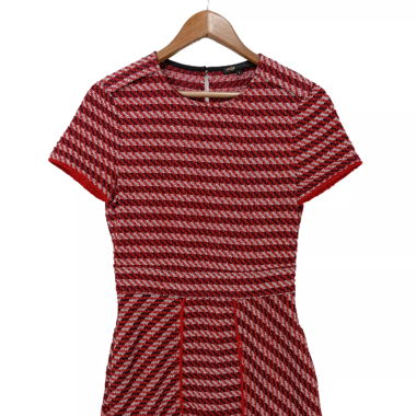 Rot gestreiftes Strick Kleid 