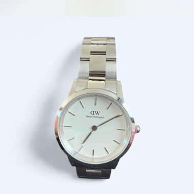 Daniel Wellington Watch – Silver & White