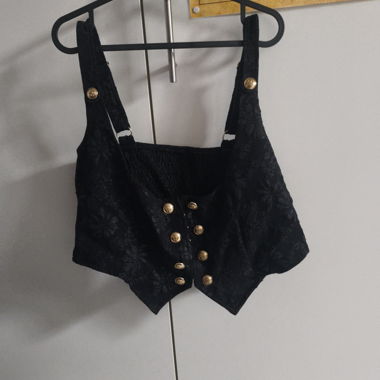 Gilet noir boutons dores