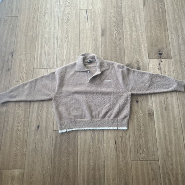 Polo court en fausse fourrure