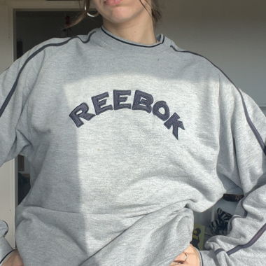 vintage reebok sweatshirt 