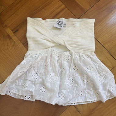 Top bandeau bianco di Princess Polly