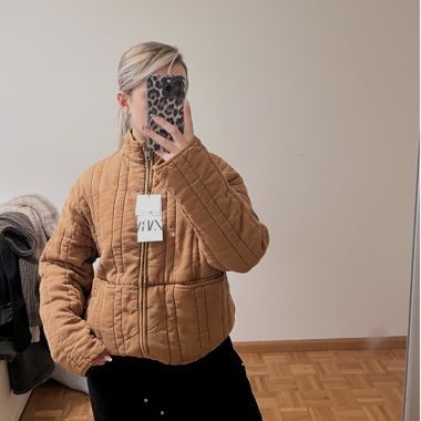 Zara Jacke
