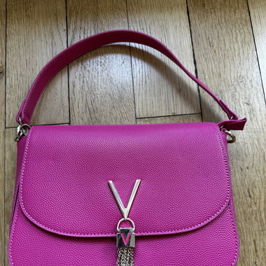 Pinke Tasche Valentino