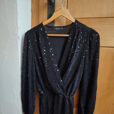 Abendkleid mit Sternen