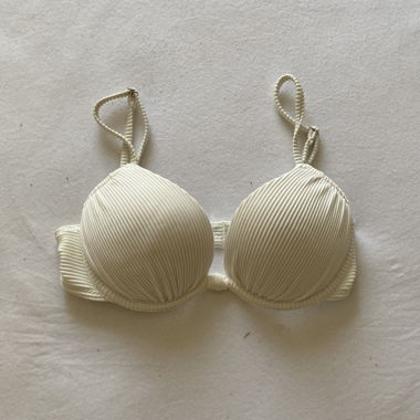 Top bikini bianco