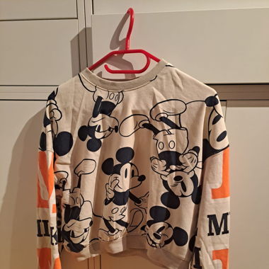 Cropped Mickey Mouse Sweatshirt