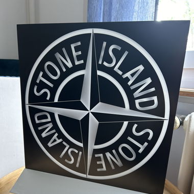 Stone Island Design Shop Laden Lampe