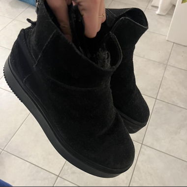 Bottines en daim noires à plateforme