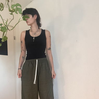 green pants