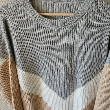 Knit sweater