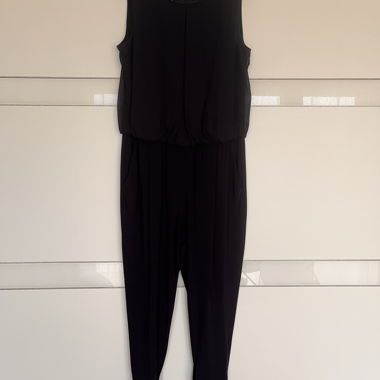 Vera Mont dunkelblauer Jumpsuit mit Ziersteinen