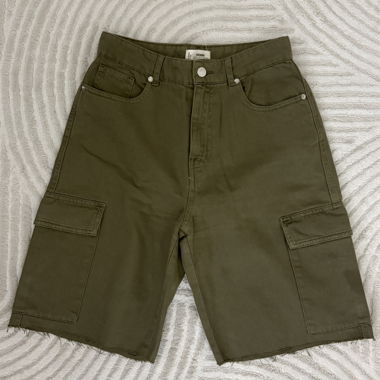 Olivgruene Cargo Shorts