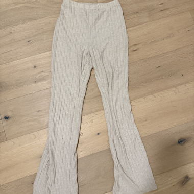 Loose pants