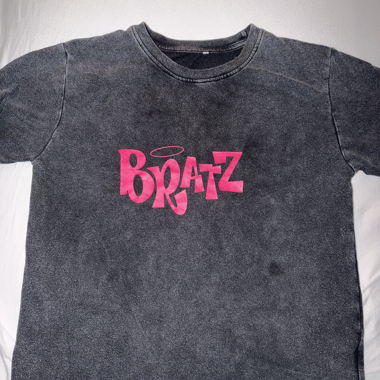 T-shirt Bratz nero sbiadito